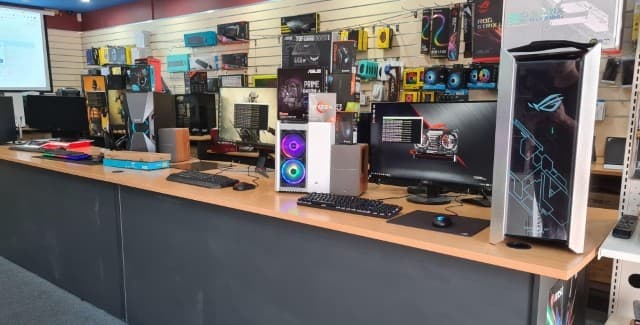 Tech Shop Java Application